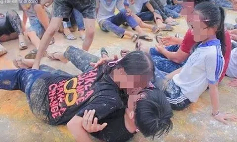 Vụ học sinh chơi trò phản cảm ở Cần Thơ: Đề nghị xử lý nghiêm